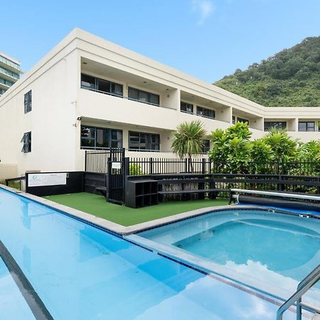Oceanside Apartment With Garden Views Mount Maunganui Eksteriør bilde
