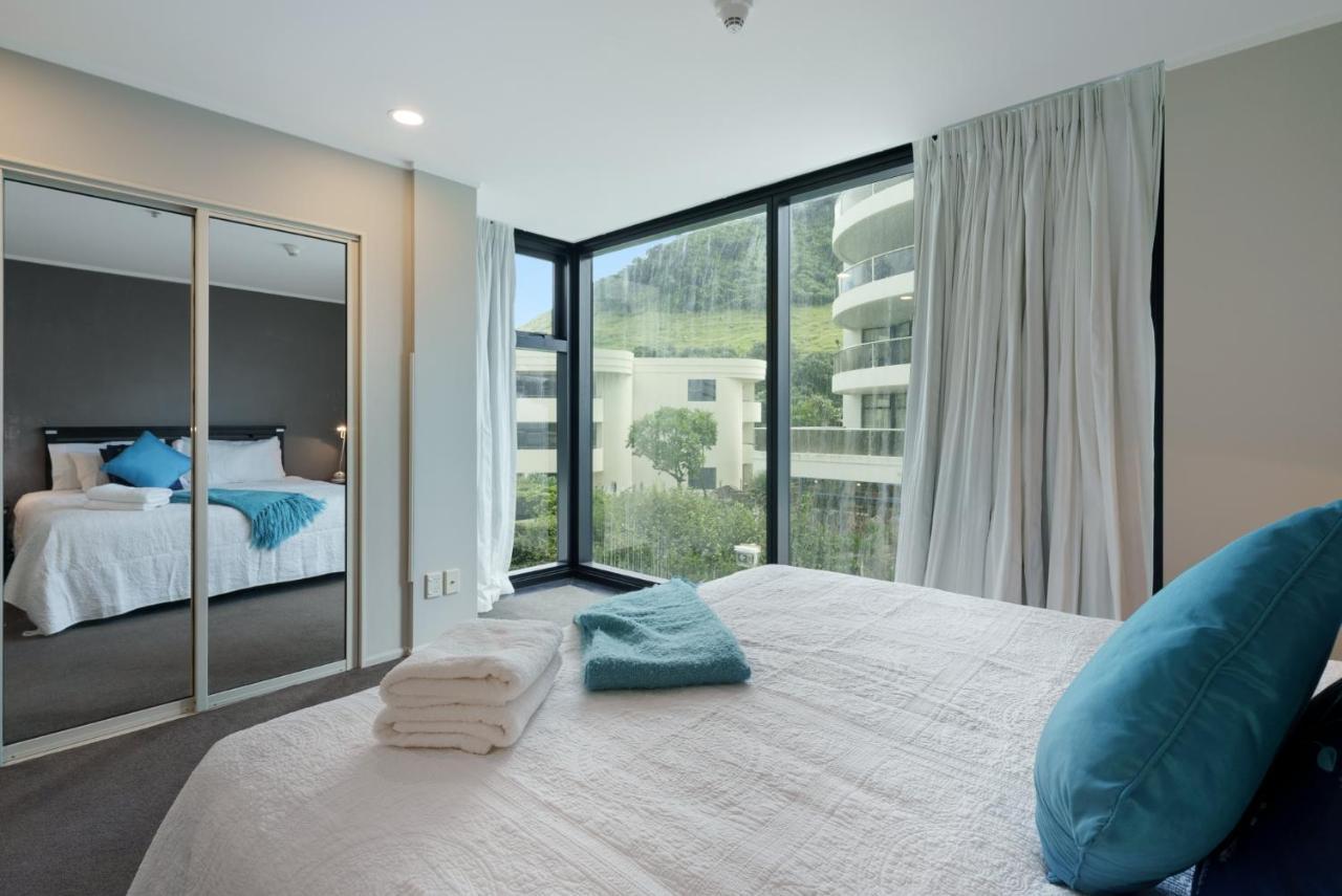 Oceanside Apartment With Garden Views Mount Maunganui Eksteriør bilde